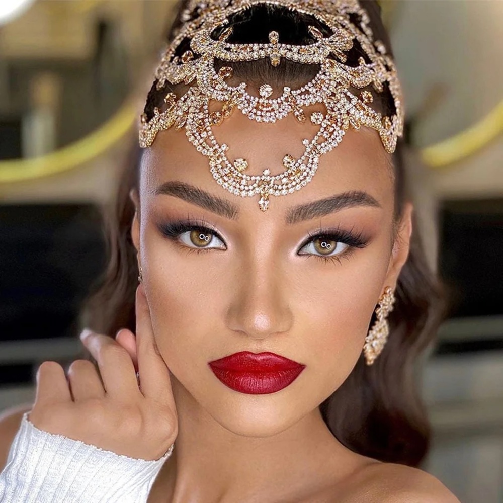 Luxury bridal gold zircon headpiece.